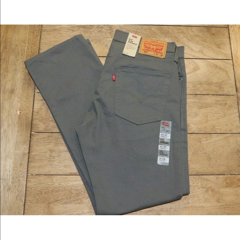 Levi’s Jeans 513 size 32w x 30L MSRP 69.00